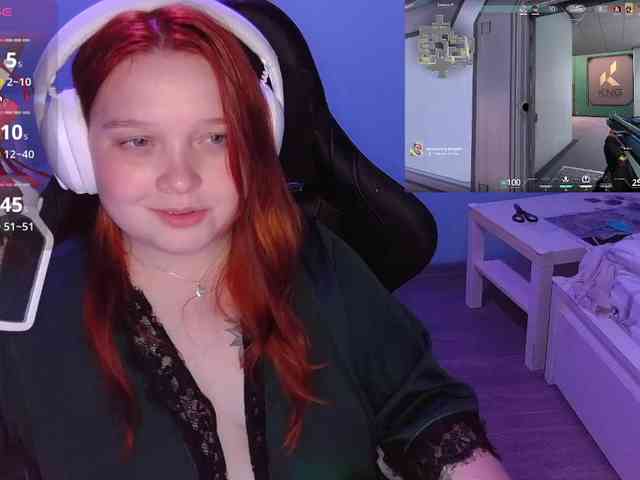 AlinaAdams webcam