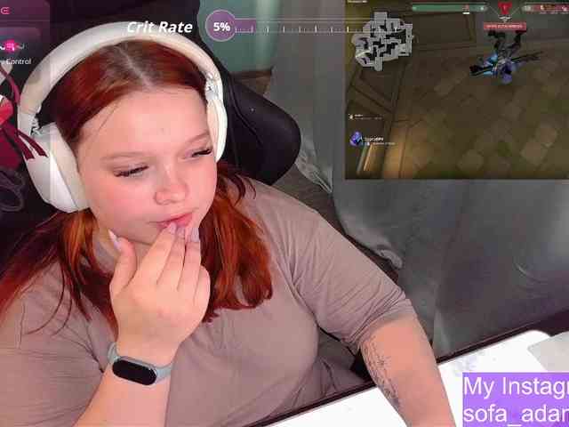 AlinaAdams webcam