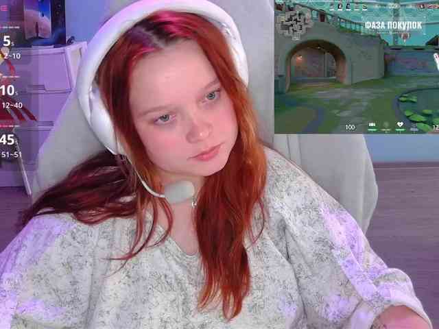 AlinaAdams webcam