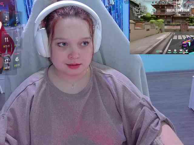 AlinaAdams webcam