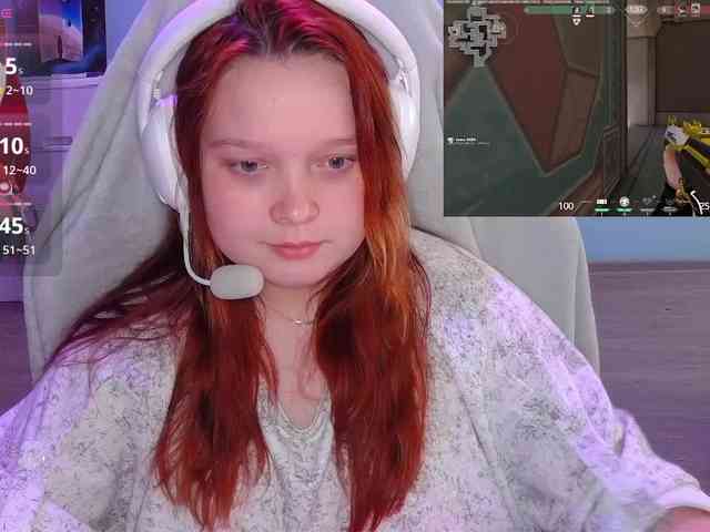 AlinaAdams webcam