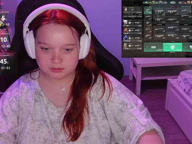 AlinaAdams webcam