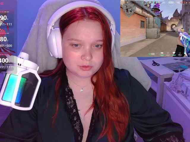 AlinaAdams webcam