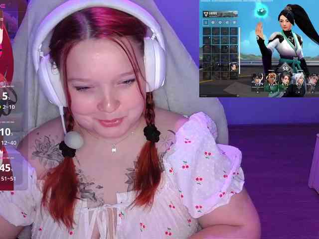 AlinaAdams webcam