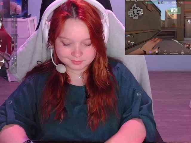AlinaAdams webcam
