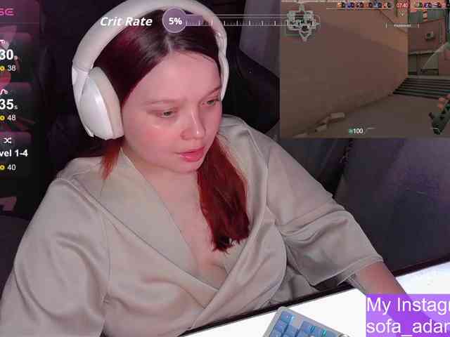 AlinaAdams AlinaAdams