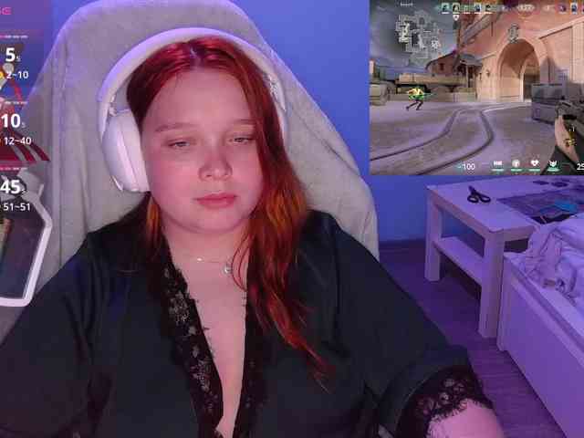 AlinaAdams webcam