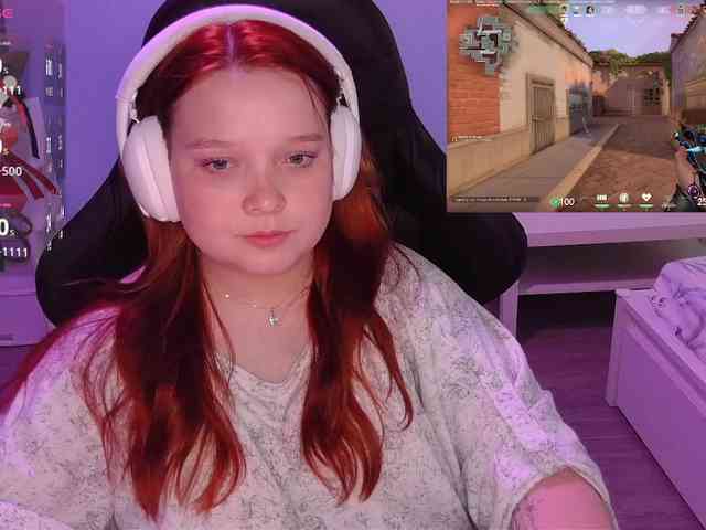 AlinaAdams webcam