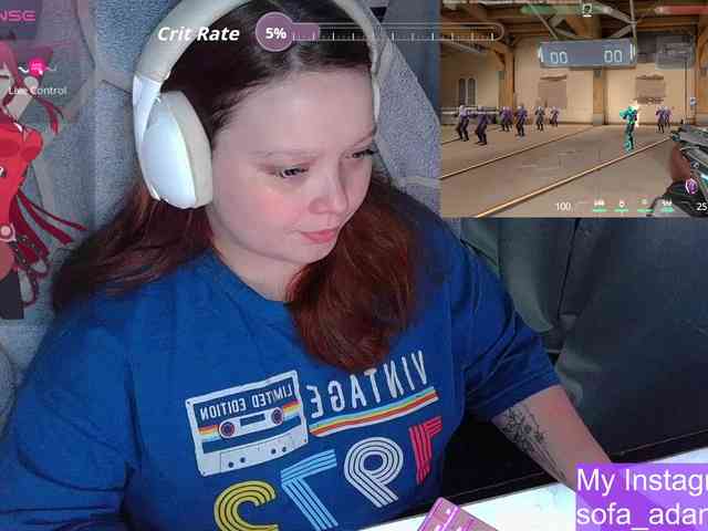 AlinaAdams AlinaAdams