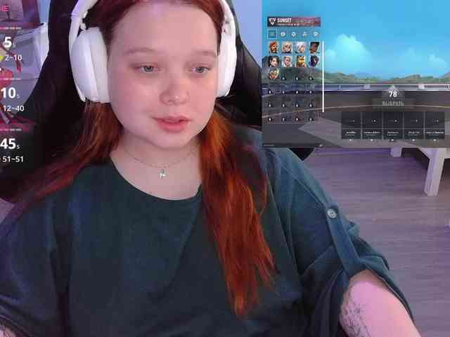 AlinaAdams webcam