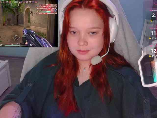 AlinaAdams webcam