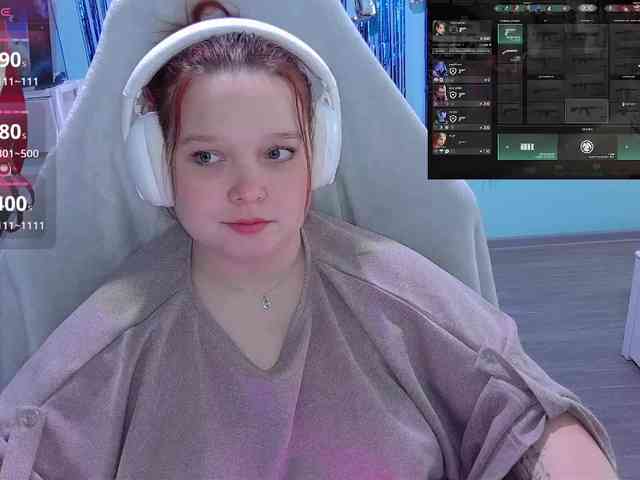 nude live chat room AlinaAdams