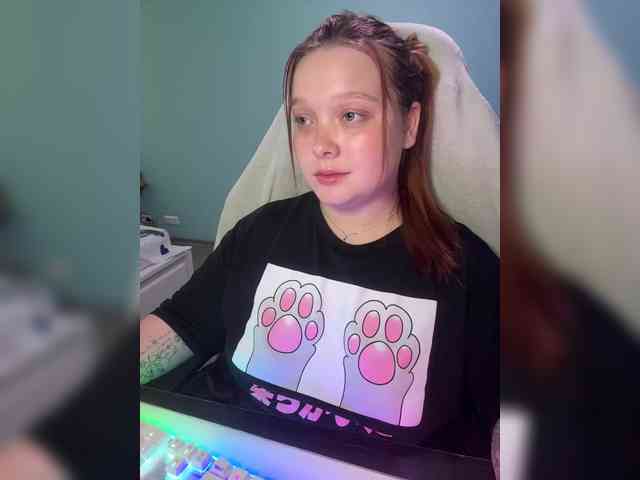 AlinaAdams webcam