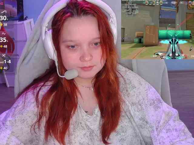 AlinaAdams webcam
