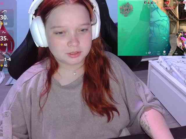 AlinaAdams webcam
