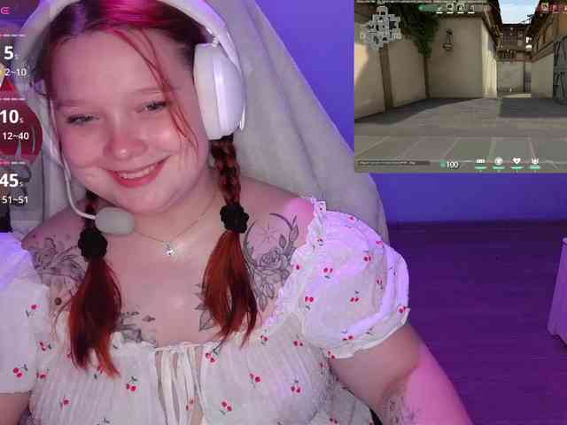 AlinaAdams webcam