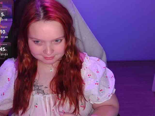 AlinaAdams webcam