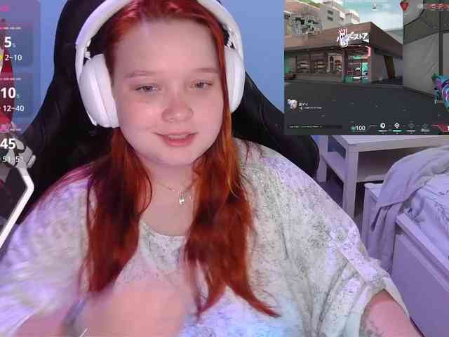 free nude chat AlinaAdams