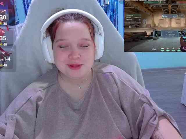 AlinaAdams webcam