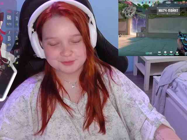AlinaAdams webcam