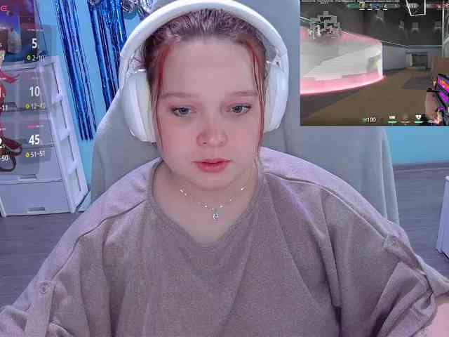 AlinaAdams webcam