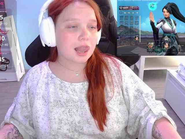 AlinaAdams webcam