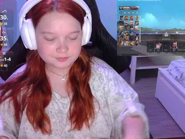 AlinaAdams webcam