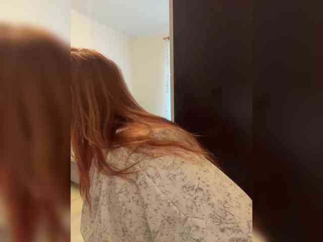 AlinaAdams webcam