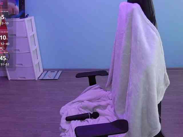 AlinaAdams webcam