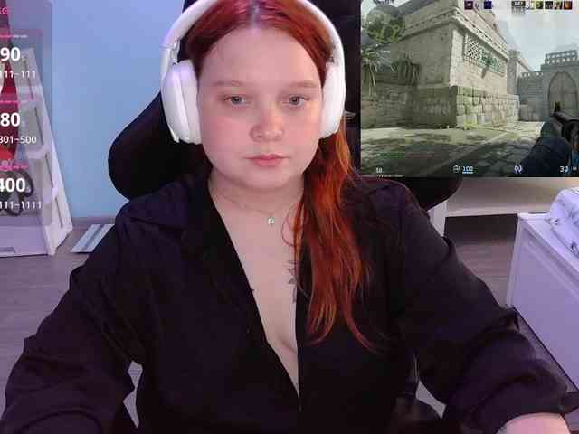 AlinaAdams webcam