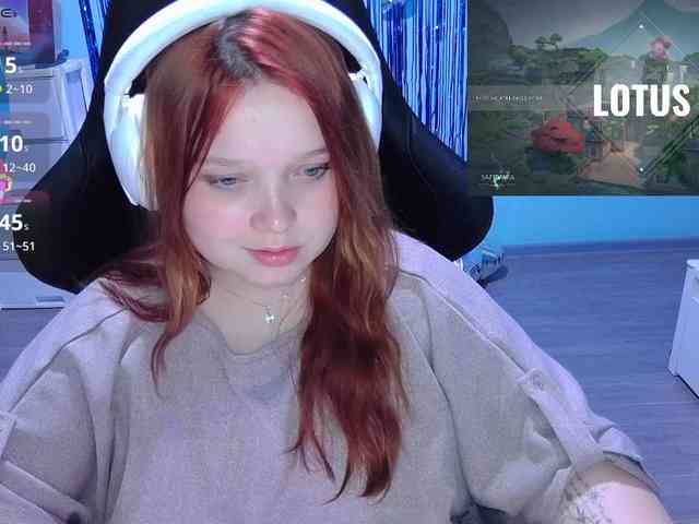 AlinaAdams webcam