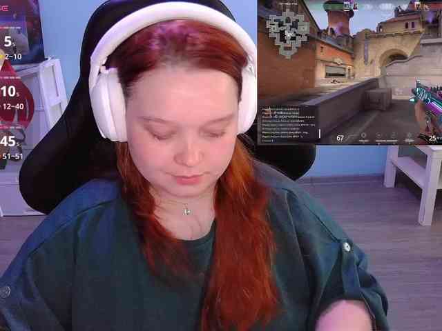 AlinaAdams webcam