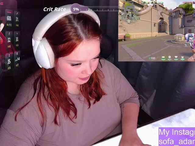 AlinaAdams webcam