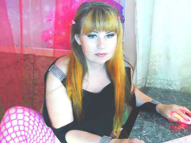 Mifika-1 Live Webcam on BongaCams