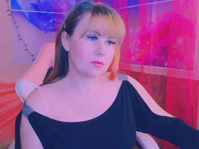 Mifika-1 Live Webcam on BongaCams