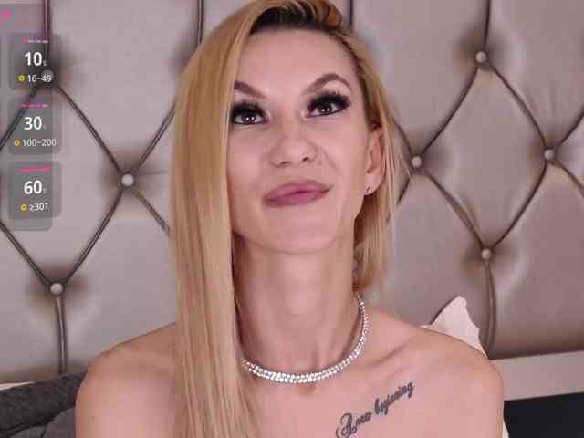 MayaHale webcam