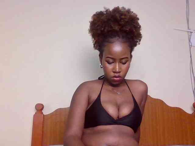 GoddessAmara webcam