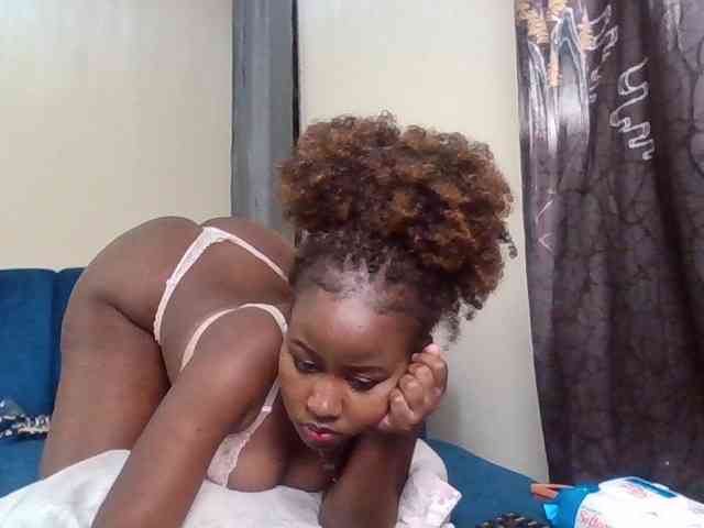GoddessAmara webcam