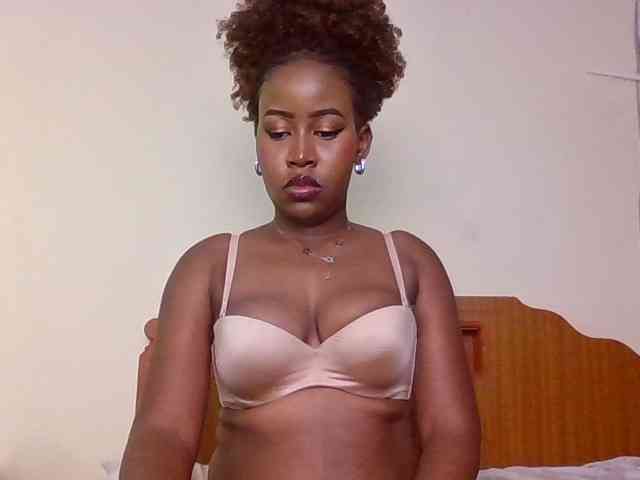 GoddessAmara webcam