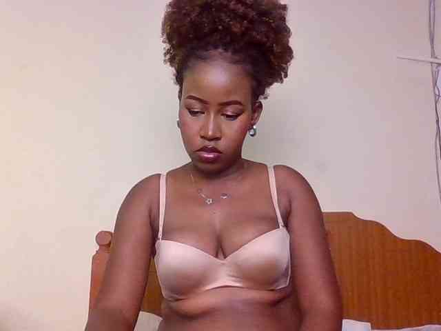 GoddessAmara webcam