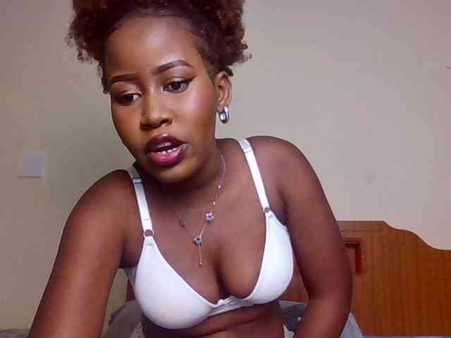 GoddessAmara webcam