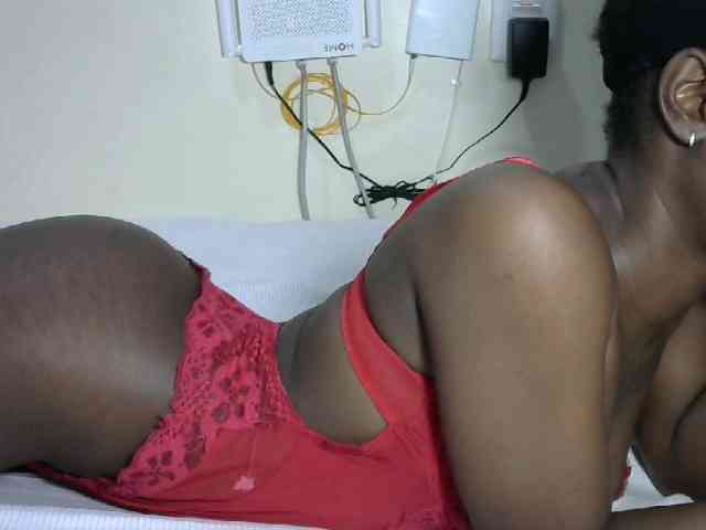 Hotzelda webcam