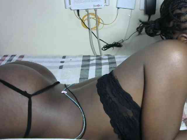 Hotzelda webcam