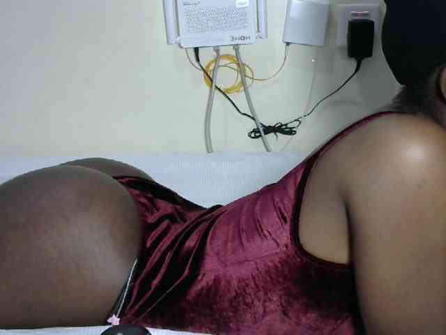 Hotzelda webcam