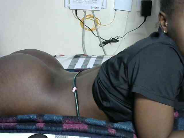 Hotzelda webcam