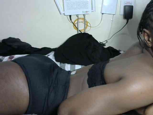 Hotzelda webcam