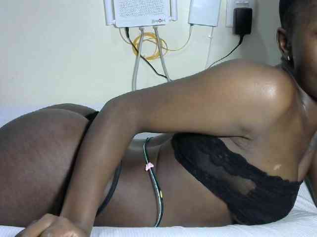 Hotzelda webcam