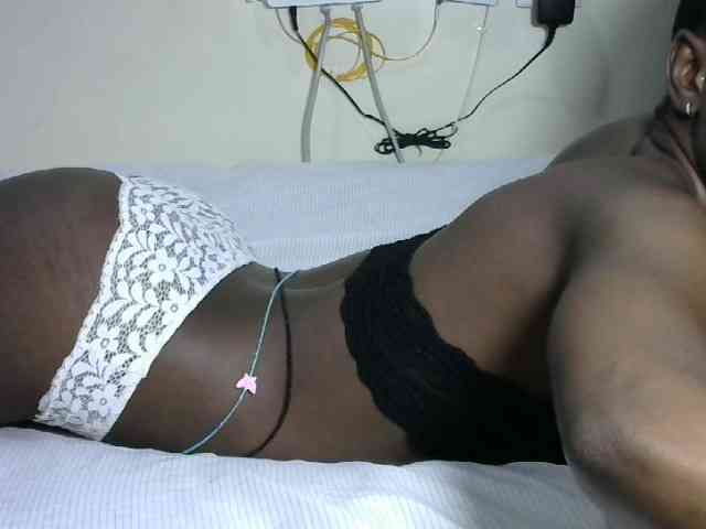 Hotzelda webcam