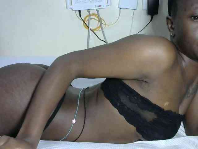 Hotzelda webcam