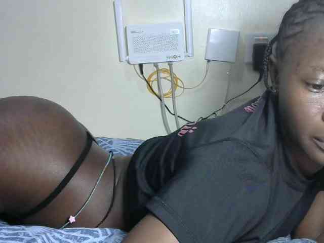 Hotzelda webcam